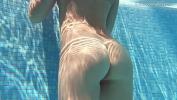 คลิปxxx Jessica Lincoln gets horny and naked in the pool ล่าสุด