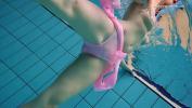 ดูหนังav Pink swimsuit babe Liza Bubarek stripping underwater Mp4