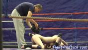 หนังโป๊ใหม่  Wrestling lesbians enjoy oral session ฟรี