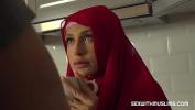 หนังโป๊ Sexy muslim girl spreads for cash Mp4 ฟรี