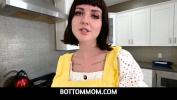 คริปโป๊ BottomMom Stepmom Jane Dove show her stepson Alex Jett some cock sucking pleasure 3gp